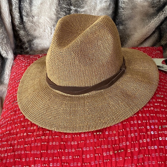 Wyeth Neutral Color Blown Suede Leather Trim Beach Hat NWT main image 5